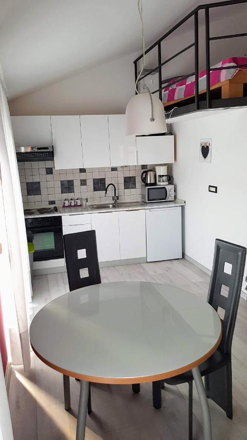 Sia House Lägenhet Pula Exteriör bild