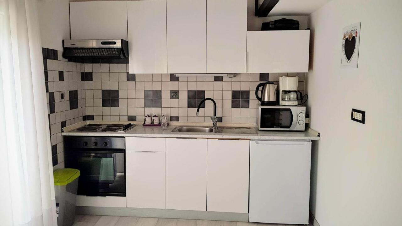 Sia House Lägenhet Pula Exteriör bild
