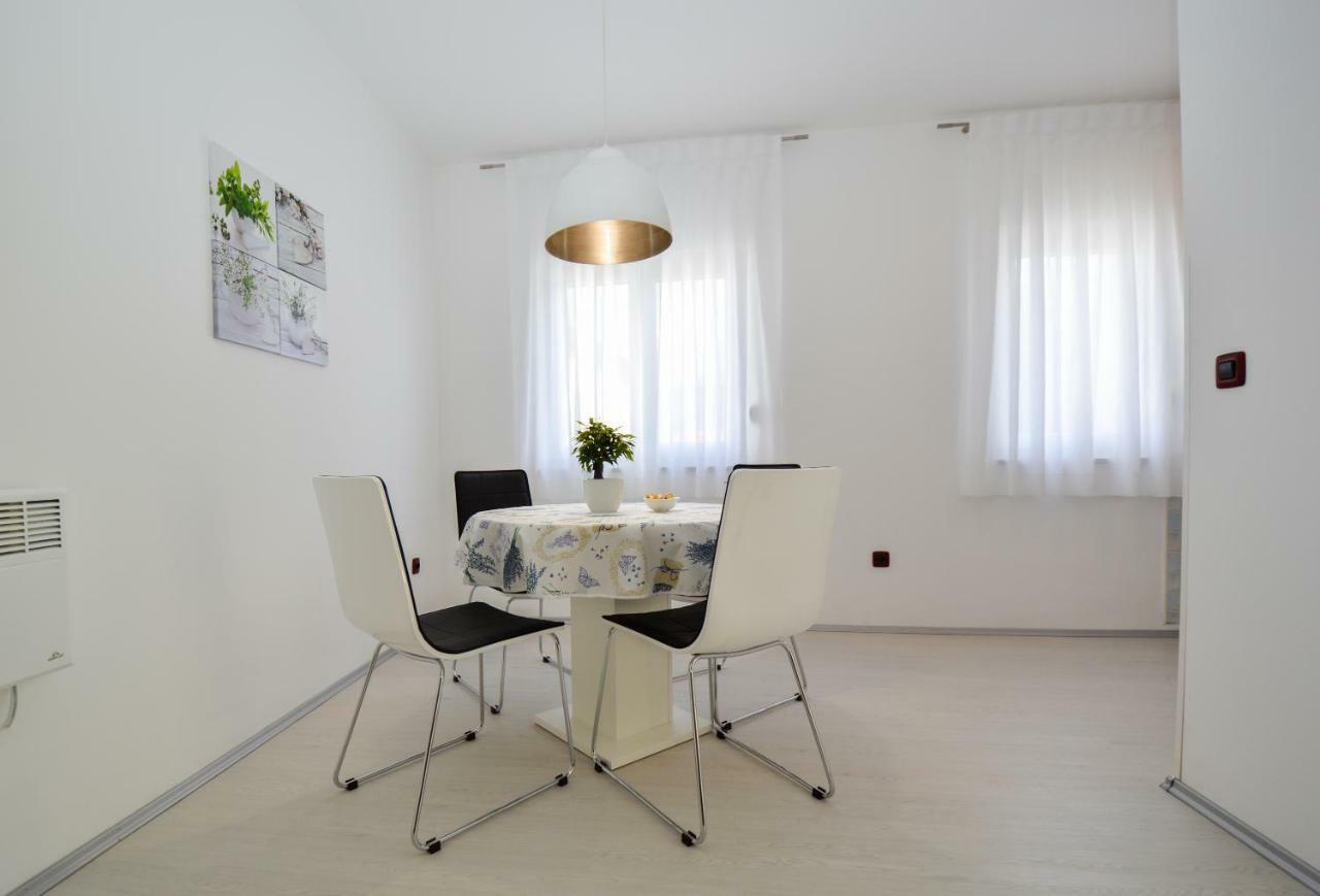 Sia House Lägenhet Pula Exteriör bild